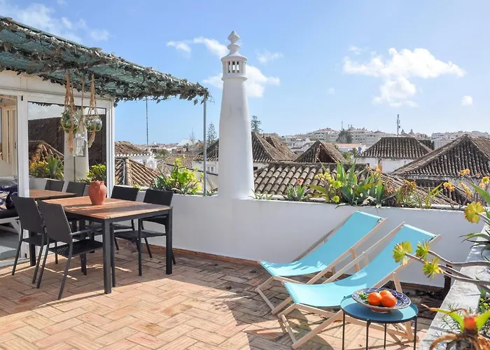 Stylish Gilao In Taviras Historical Centre