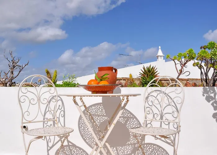 Stylish Gilao In Taviras Historical Centre Lägenhet