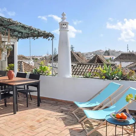 Stylish Gilao In Taviras Historical Centre