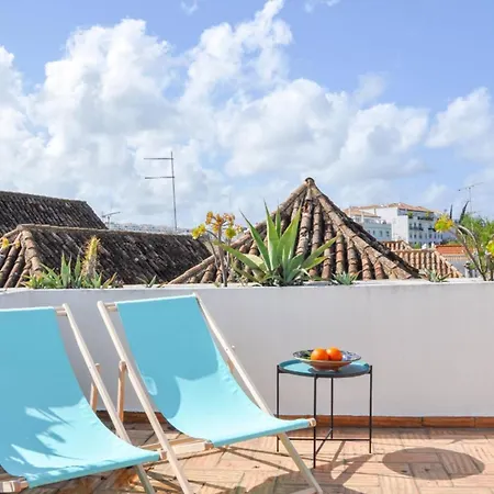 Gilao Stylish 1st Floor With Shared Rooftop Appartement *